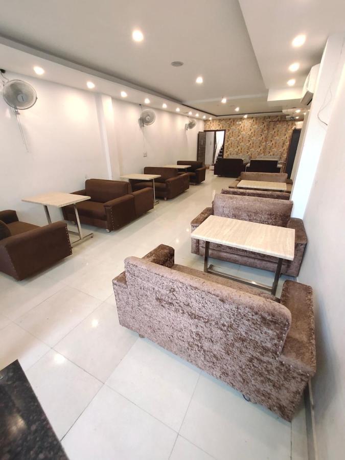 Hotel 51 Amritsar Bagian luar foto