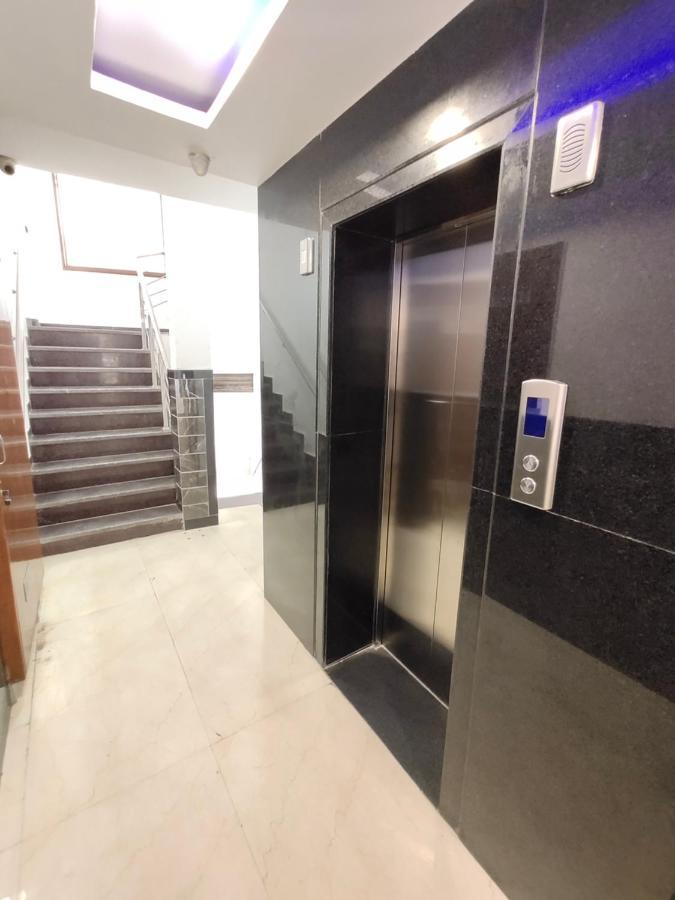 Hotel 51 Amritsar Bagian luar foto