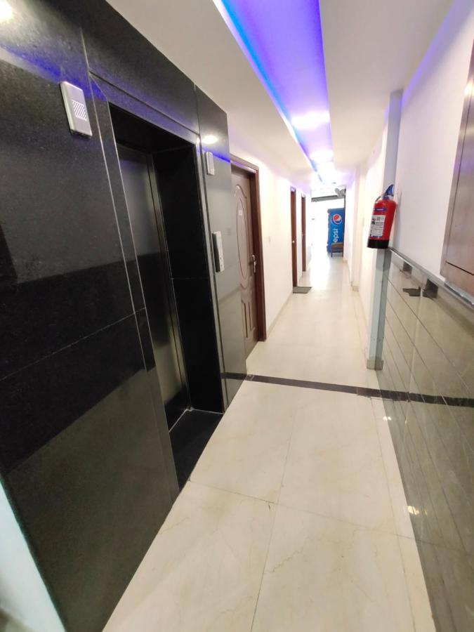 Hotel 51 Amritsar Bagian luar foto
