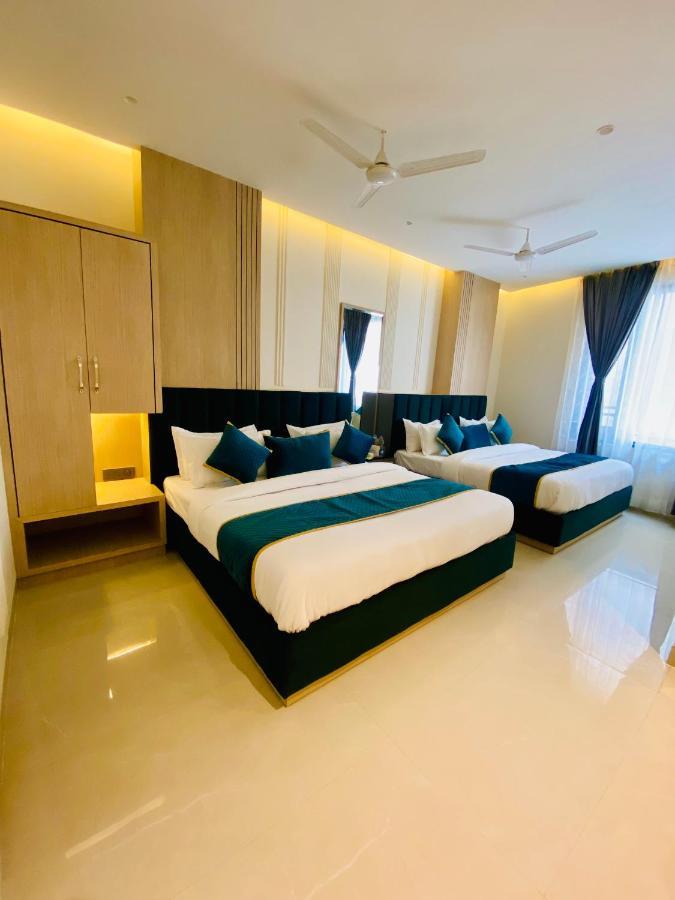 Hotel 51 Amritsar Bagian luar foto