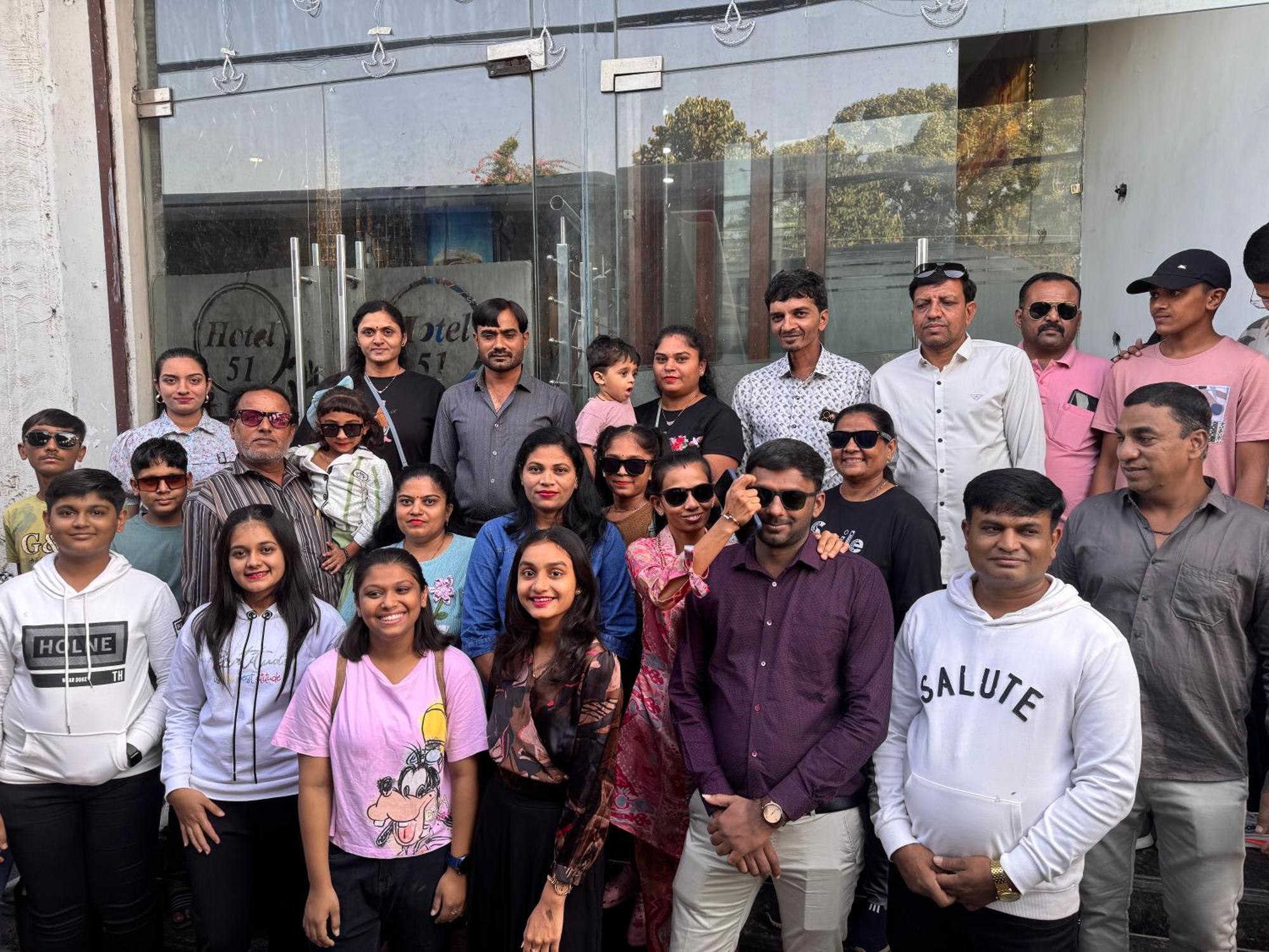 Hotel 51 Amritsar Bagian luar foto